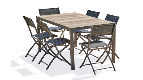 Lot composé d'une table...