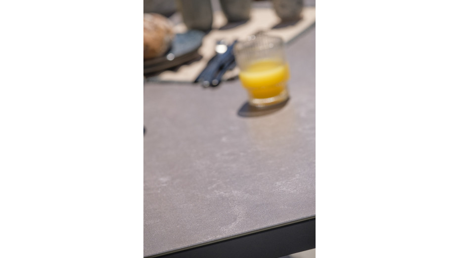 Table de jardin STOCKHOLM (200/300x96 cm) en aluminium et céramique avec rallonge intégrée - GRIS ANTHRACITE