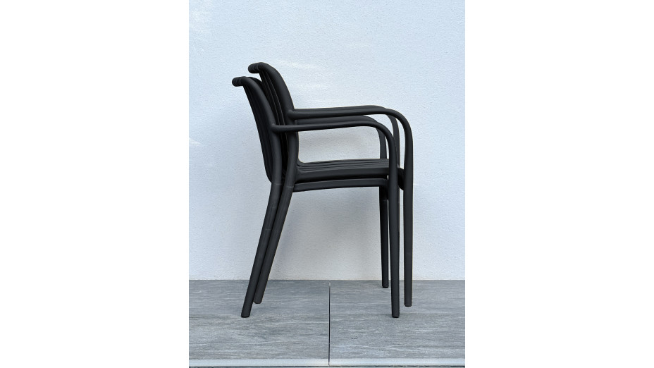 Fauteuil de jardin empilable TIAGO en polypropylène - NOIR