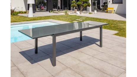 Table de jardin TOLEDE (200/300x100 cm) en aluminium et plateau verre avec rallonge intégrée - GRIS ANTHRACITE