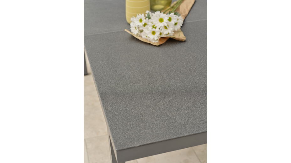 Lot composé d'une table de jardin DANIA-TB210-STONE-N avec rallonge et de 4 chaises STOCKHOLM-CH empilables
