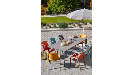 Fauteuil de jardin empilable FADO en polypropylène renforcé avec fibre de verre - TAUPE