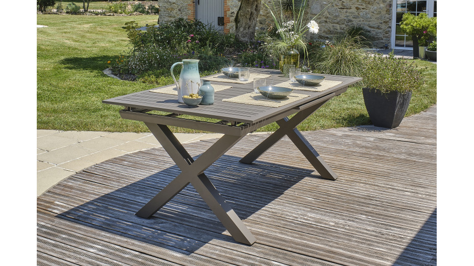 Lot composé d'une table de jardin FLORIDE-TB240-ALU-Q avec rallonge et de 6 fauteuils FLORIDE-FT-QUARTZ empilables