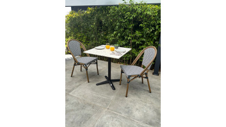 Lot composé d'une table de jardin BISTRO-TB70-TRZ et de 2 fauteuils BISTRO-FT-TEX-BLEU empilables