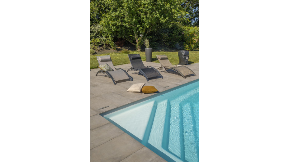 Lot composé de 2 bains de soleil CL76-NM empilables