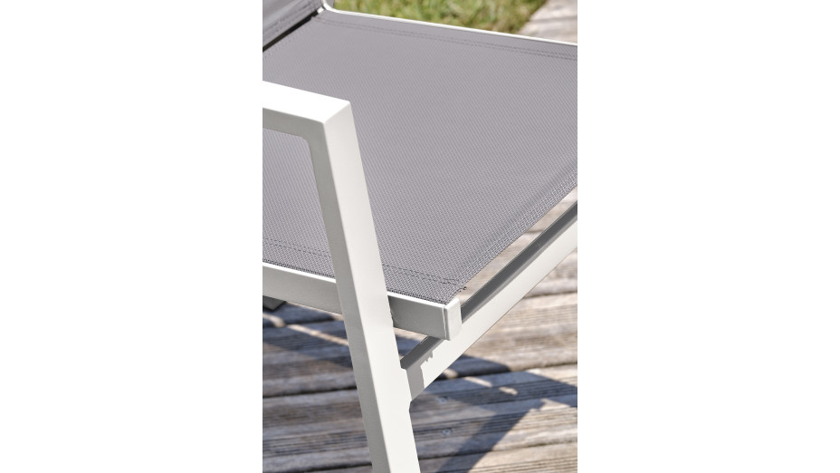 Lot composé d'une table de jardin FLORIDE-TB240-ALU-B avec rallonge et de 8 fauteuils FLORIDE-FT-BLANC empilables