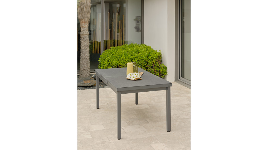 Table de jardin DANIA (160/210x90 cm) en aluminium et spraystone avec rallonge automatique - GRIS ANTHRACITE