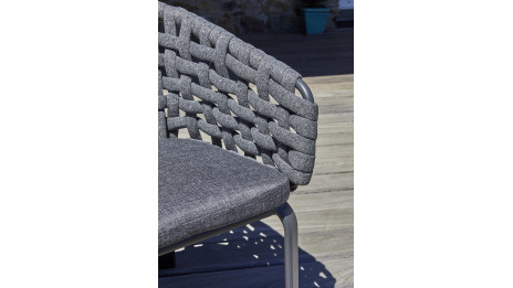 Lot composé d'une table de jardin CAMARGUE-TB220 et de 8 fauteuils CAMARGUE-FT