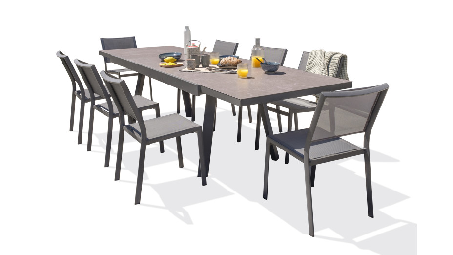Lot composé d'une table de jardin STOCKHOLM-TB300-CER avec rallonge et de 8 chaises STOCKHOLM-CH empilables