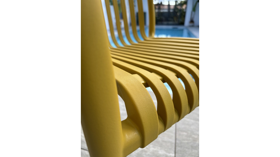 Lot composé de 2 fauteuils de jardin TIAGO-FT-MOUTARDE empilables