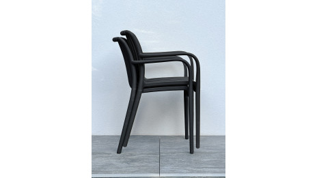 Lot composé de 2 fauteuils de jardin TIAGO-FT-NOIR empilables