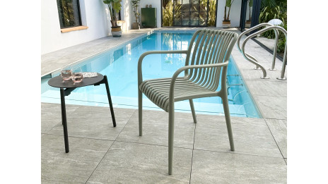 Fauteuil de jardin empilable TIAGO en polypropylène - OLIVE