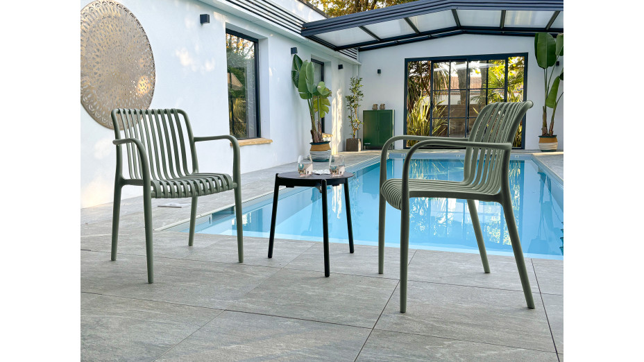 Fauteuil de jardin empilable TIAGO en polypropylène - OLIVE