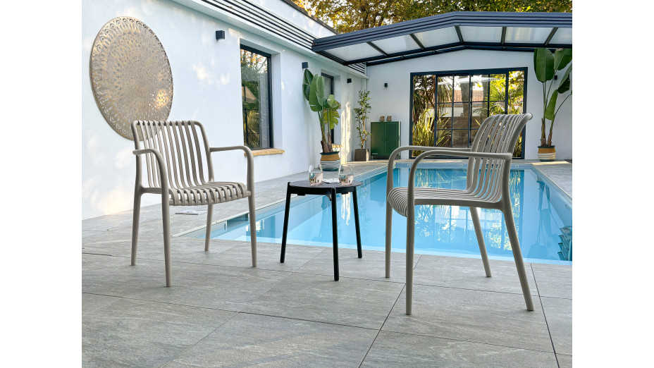 Lot composé de 2 fauteuils de jardin TIAGO-FT-SABLE empilables