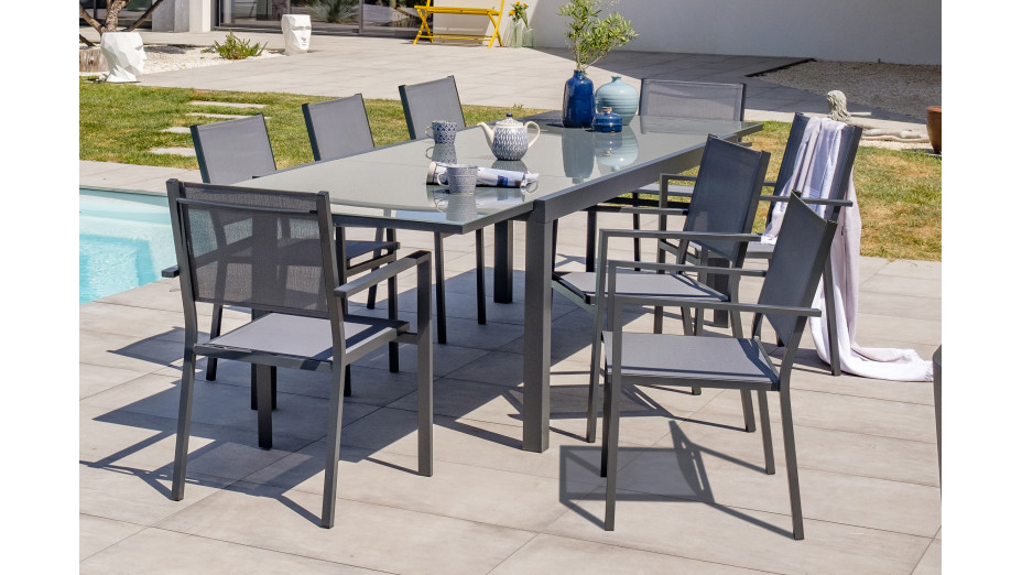 Lot composé d'un table de jardin TOLEDE-TB300-NOIR avec rallonge et de 8 fauteuils TOLEDE-FT empilables