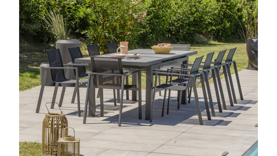 Lot composé d'une table de jardin VENISE-TB250 avec rallonge et de 10 fauteuils ALU-MIAMI-FT empilables