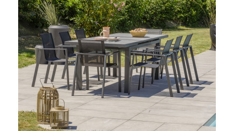 Lot composé d'une table de jardin VENISE-TB250 avec rallonge et de 8 fauteuils ALU-MIAMI-FT empilables