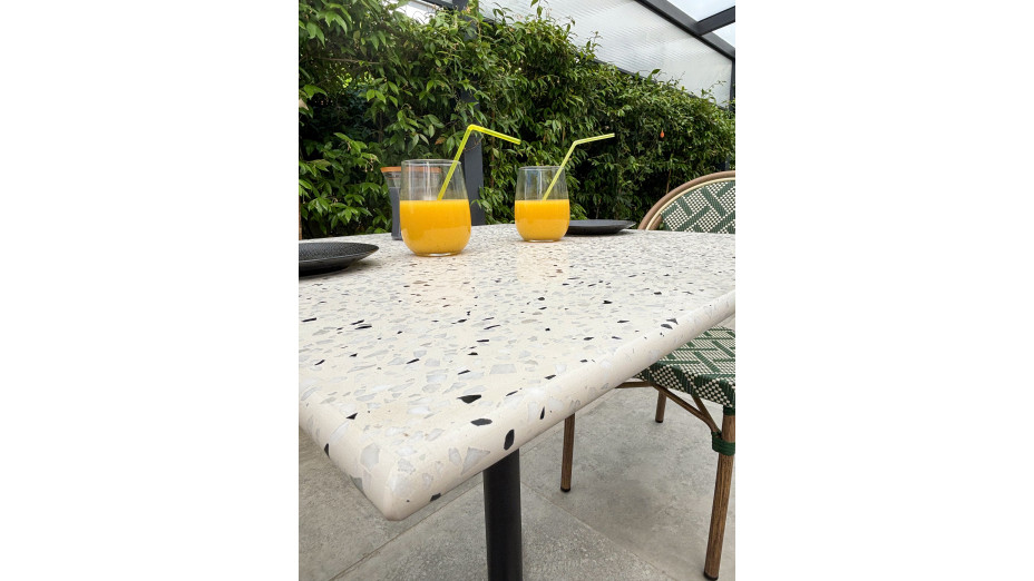 Lot composé d'une table de jardin BISTRO-TB70-TRZ et de 2 fauteuils BISTRO-FT-TEX-VERT empilables
