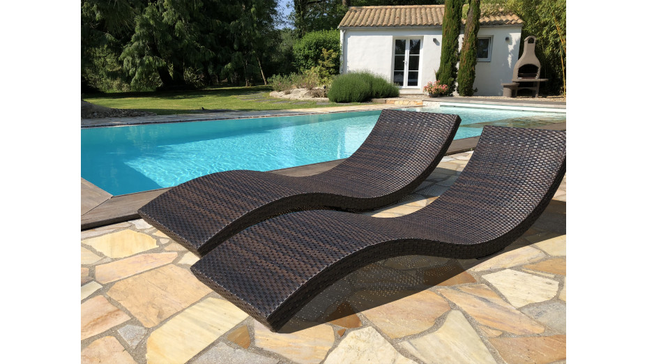 Lot composé de 2 bains de soleil CANCUN-CL-CHOCO empilables