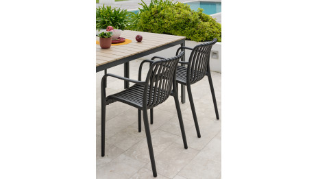 Lot composé d'une table BOSTON-TB150 et de 4 fauteuils de jardin empilables TIAGO-FT-NOIR