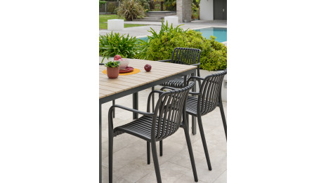 Lot composé d'une table BOSTON-TB150 et de 6 fauteuils de jardin empilables TIAGO-FT-NOIR