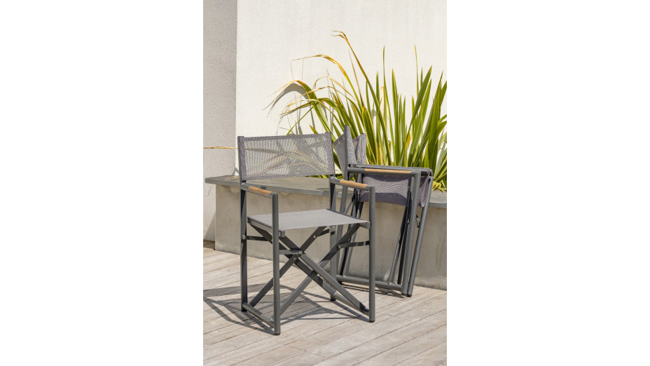 Lot composé d'une table de jardin HONFLEUR-TB250 avec rallonge et de 8 fauteuils pliants HONFLEUR-DC