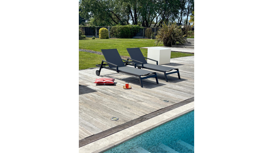 Lot composé de 2 bains de soleil multi-positions IBIZA-CL-NOIR