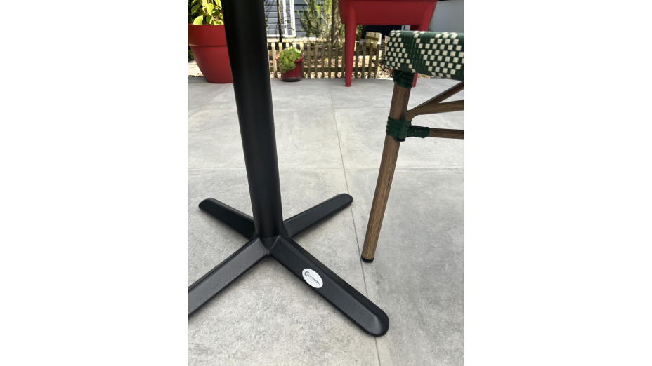 Lot composé d'une table de jardin BISTRO-TB60-TRZ et de 2 fauteuils BISTRO-FT-TEX-VERT empilables