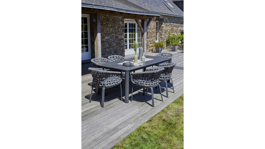 Lot composé d'une table de jardin CAMARGUE-TB220 et de 6 fauteuils CAMARGUE-FT