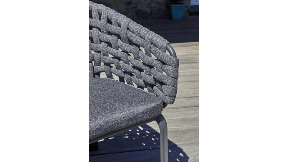 Lot composé d'une table de jardin CAMARGUE-TB220 et de 6 fauteuils CAMARGUE-FT