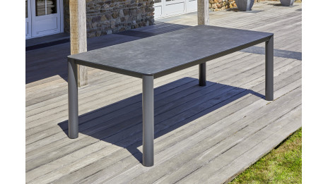 Lot composé d'une table de jardin CAMARGUE-TB220 et de 6 fauteuils CAMARGUE-FT